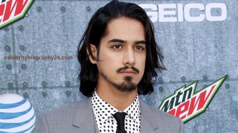 Avan Jogia Height, Weight, Age, Girlfriend, Family, Biography